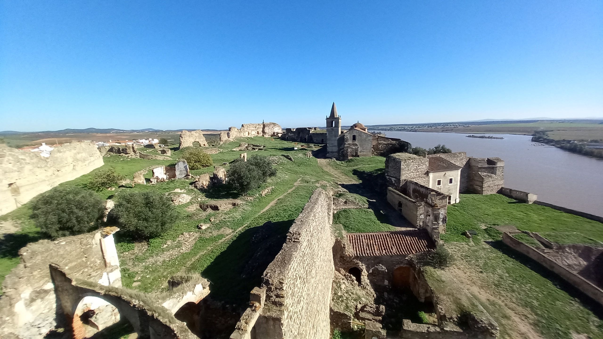 Riportico Engenharia fiscaliza restauro das muralhas da antiga Fortaleza de Juromenha